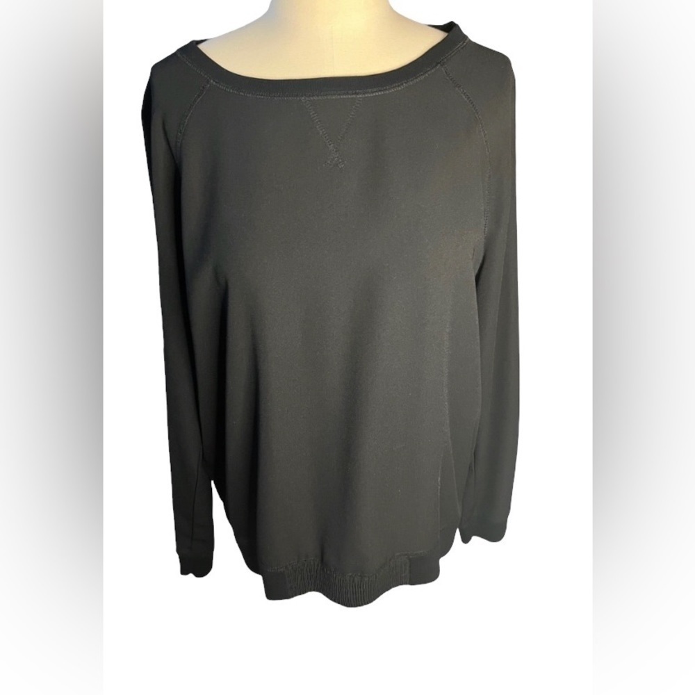 Lou & Gray Black size L Crew Neck top
